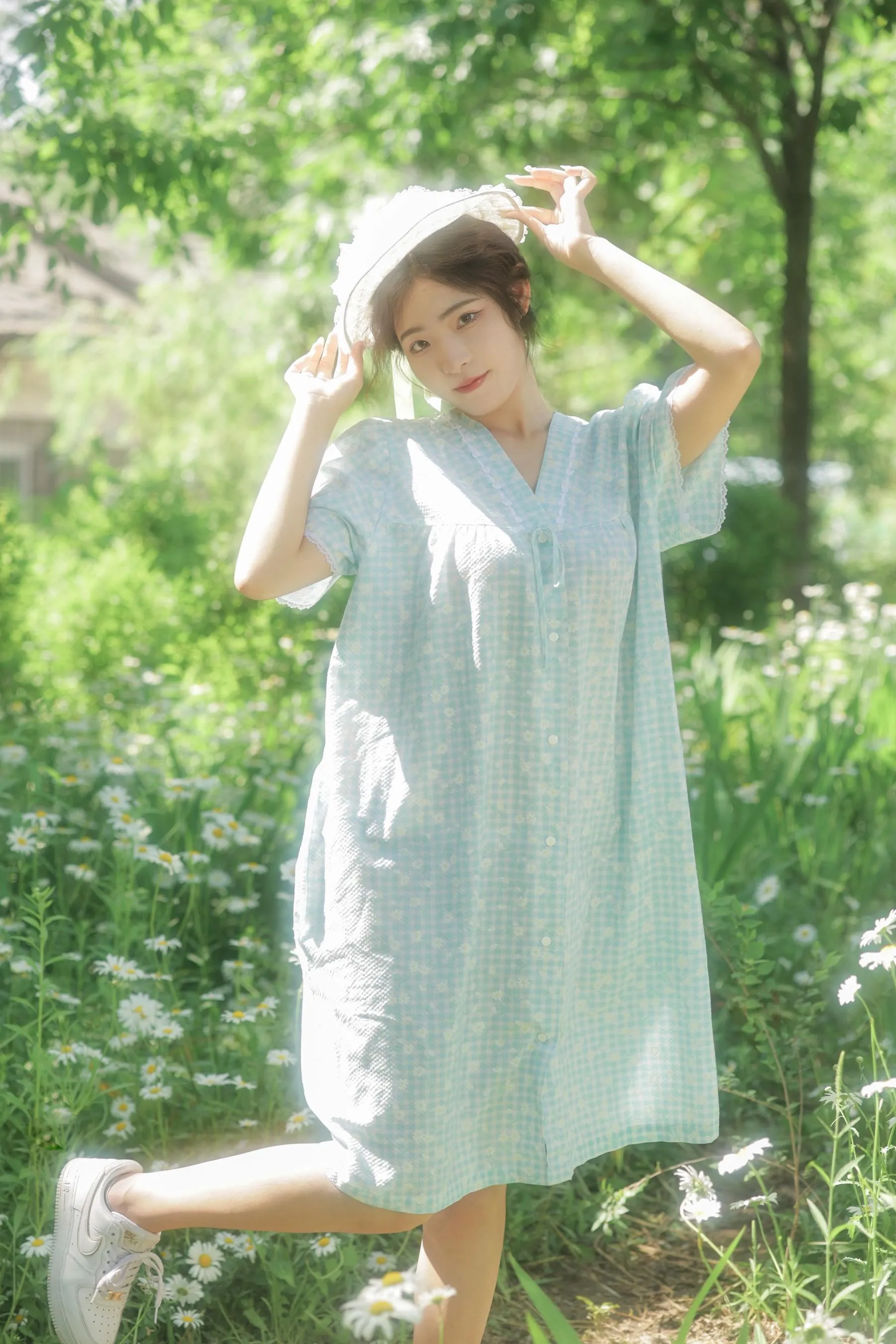 [YITUYU艺图语]2022.09.01 夏天的小雏菊 YY王 [20P]插图5